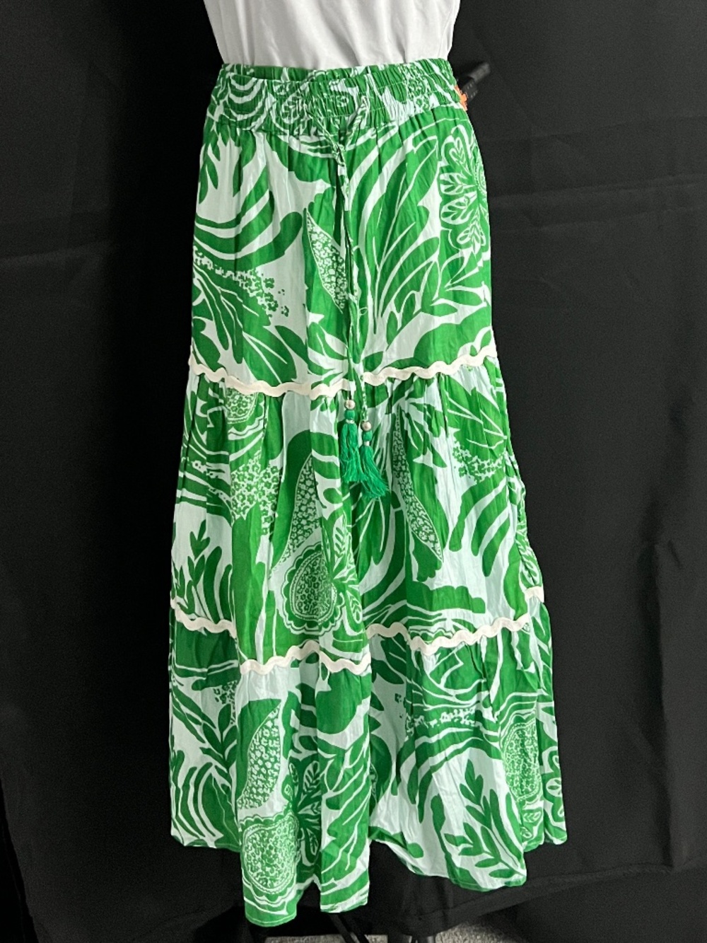 NWT Summer Skirt Size L